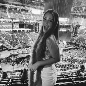 Meet your Posher, Addi